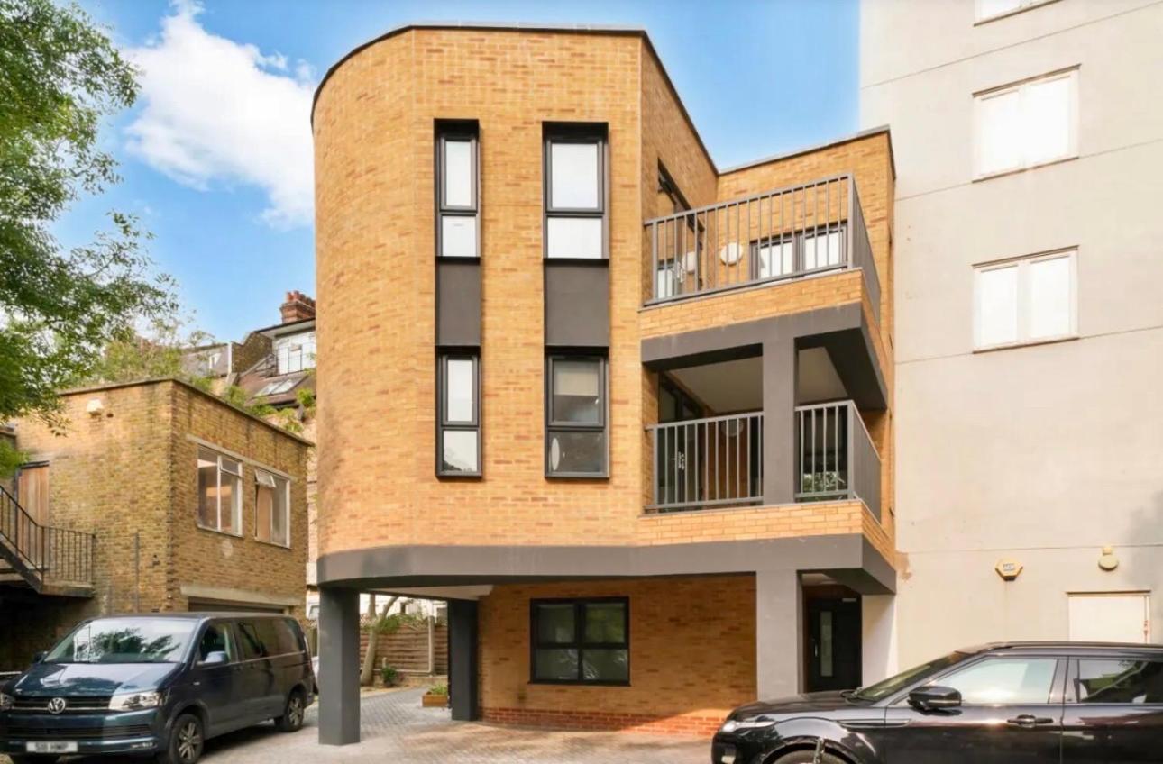 Holiday Home 2Br L 2Ba With Patio-Sleep 6 London Eksteriør bilde